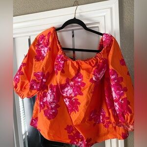 Large/ Off the shoulder’s top/floral top